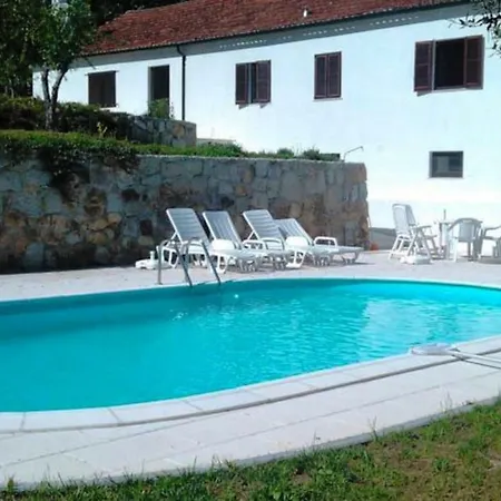 Pet Friendly - Barbecue - Pool - Mystay Holiday home Barcelos